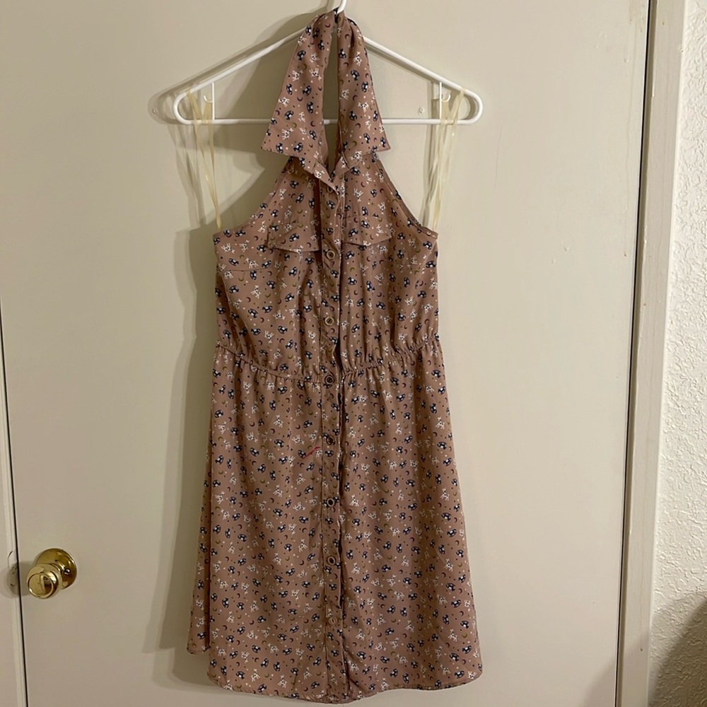 3/$15. Peppermint woman’s dress small giraffe with pony print